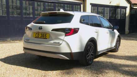 Toyota Corolla Touring Sport 1.8 Hybrid Design 5dr CVT