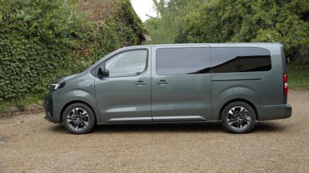 Vauxhall VIVARO LIFE 100kW Combi 75kWh 5dr Auto