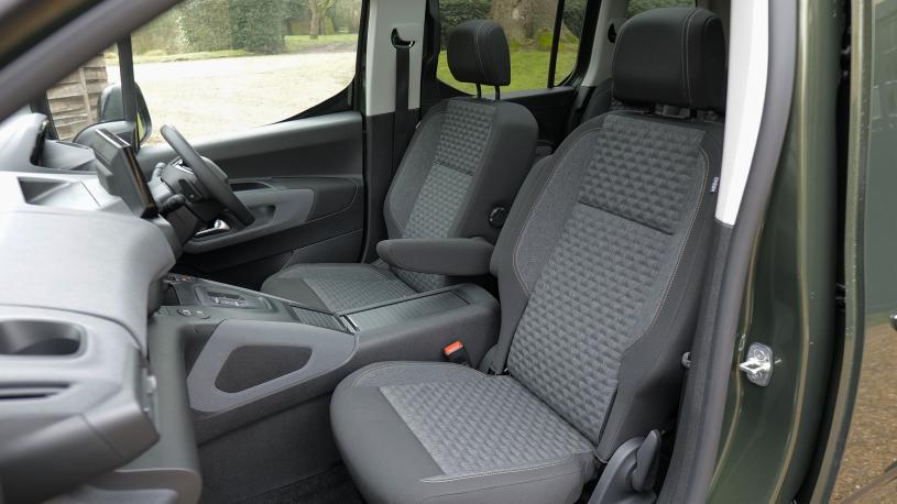3441975 100kW Allure Long 50kWh [7 Seats] 5dr Auto