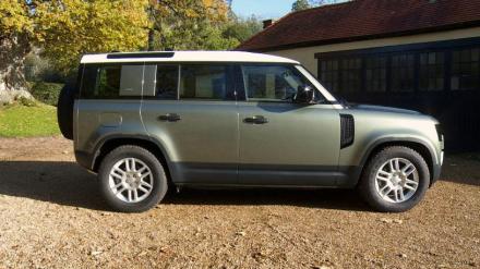 Land Rover Defender Estate 5.0 P425 X 90 3dr Auto