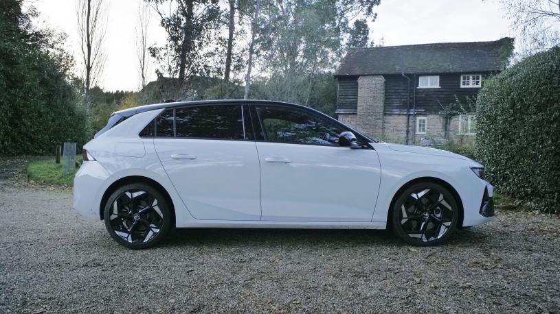 3409751 1.6 Plug-in Hybrid GSe 5dr Auto [Pan roof]