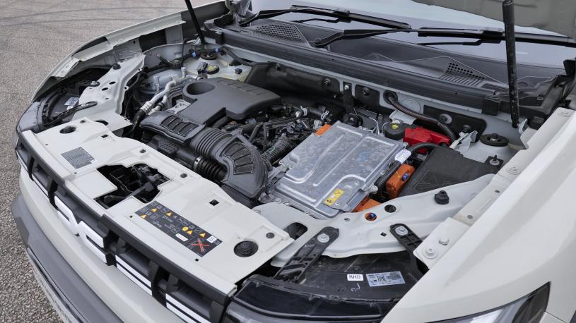 3440547 1.6 Hybrid 140 Expression 5dr Auto