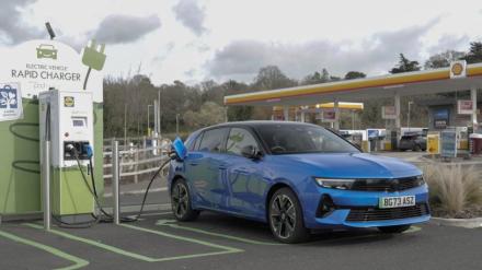 Vauxhall Astra Electric Sports Tourer 115kW Griffin 54kWh 5dr Auto