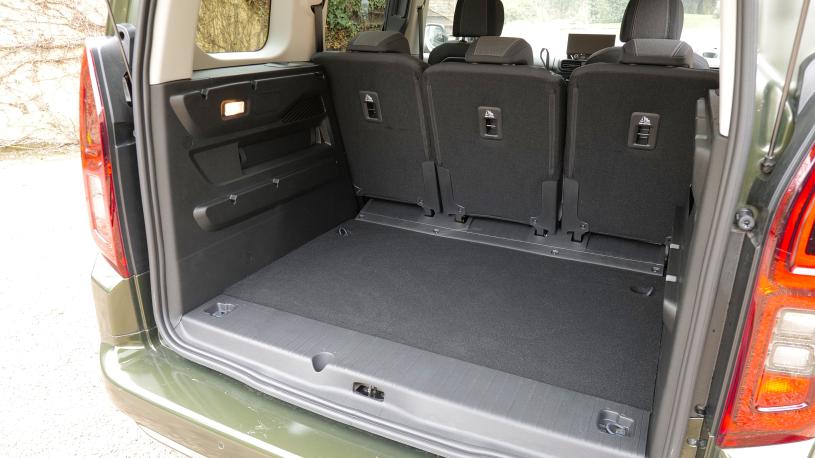 3442587 100kW Ultimate XL 50kWh 5dr Auto