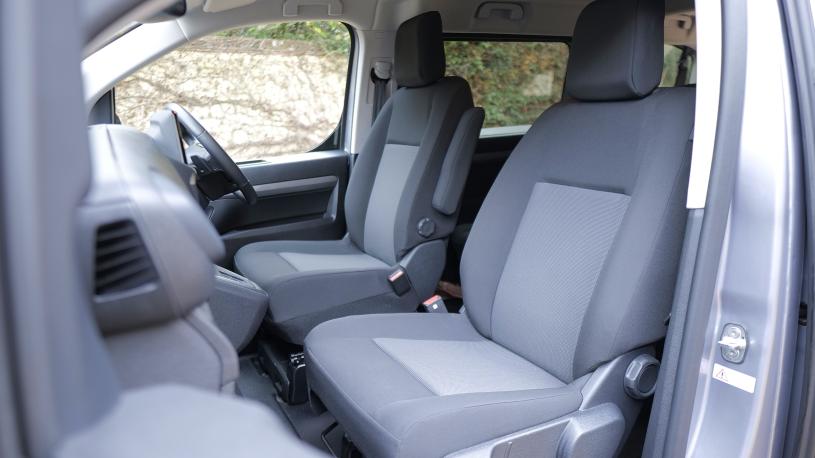 3456501 100kW Design Premium L2 75kWh 5dr Auto