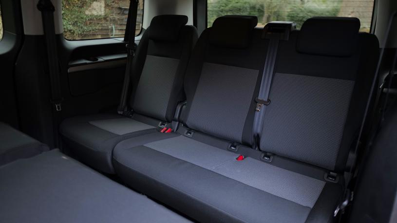 3456501 100kW Design Premium L2 75kWh 5dr Auto