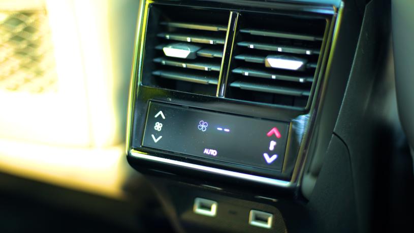 3426185 1.6 Plug-in Hybrid 225 Etoile 5dr EAT8