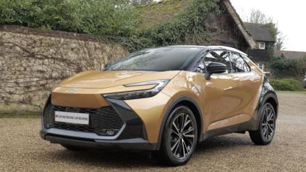 Toyota C-hr Hatchback Special Editions 1.8 Hybrid Orange Edition 5dr CVT
