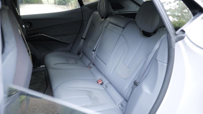 3459869 675kW 900 Sport 112kWh 5dr Auto [4 Seat]