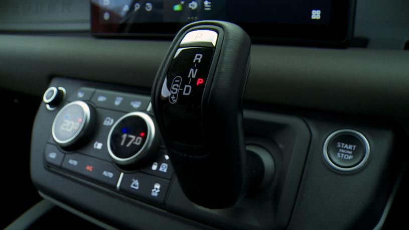 3441074 2.0 P300e X 110 5dr Auto [6 Seat]