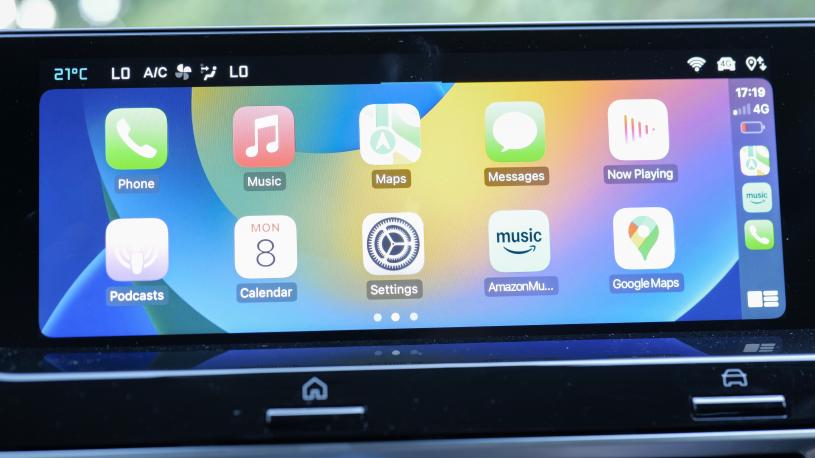 3440449 1.2 Hybrid [145] Plus 5dr Auto