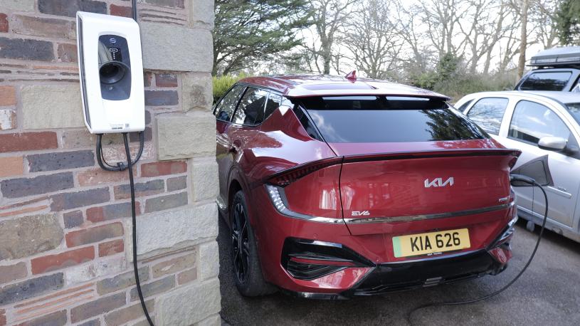3445309 125kW Air SR 63kWh 5dr Auto