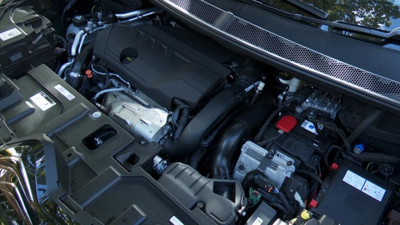 3438606 1.2 Hybrid 145 Plus 5dr Auto