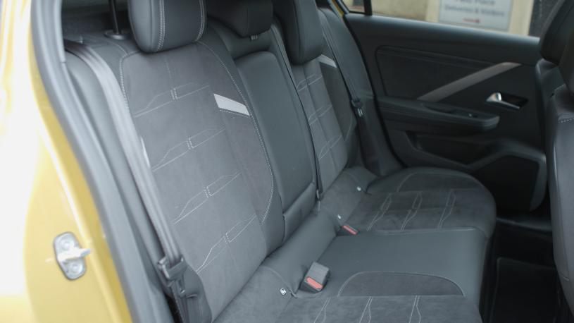 3447363 1.6 Plug-in Hybrid 195 Ultimate 5dr e-DCT7