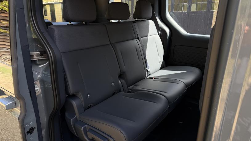 3445312 120kW Essential Long Range 71kWh 5dr Auto