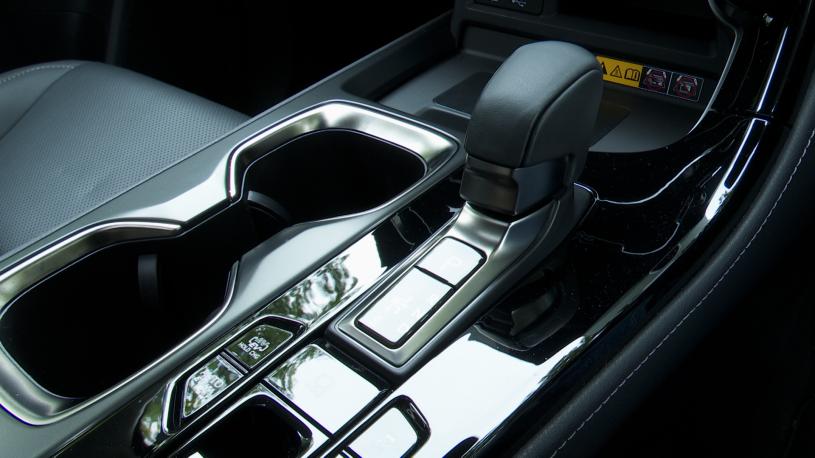 3445349 350h 197 Premium 5dr E-CVT [LL Pro/Pan roof]