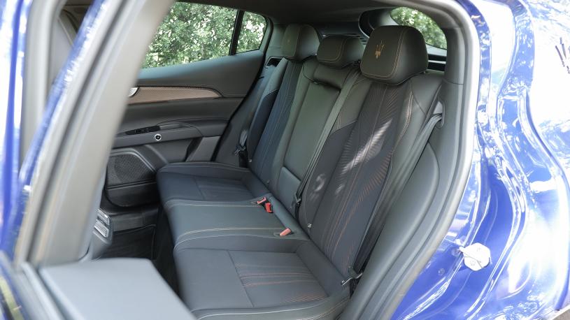 3448901 410kW Folgore Extended Range 105kWh 5dr Auto