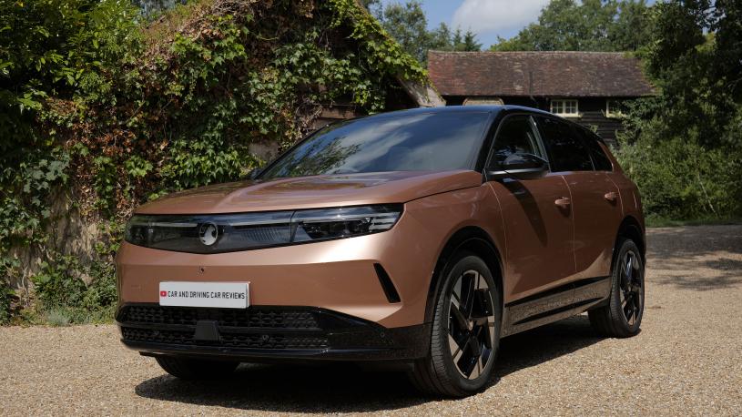 3453189 239kW AWD Ultimate 73kWh 5dr Auto [Fixed Roof]