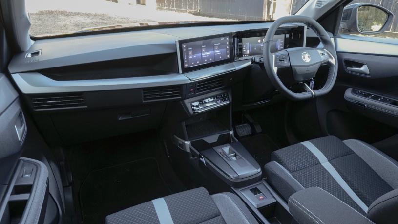 3452349 83kW Ultimate 54kWh Extended Range 5dr Auto