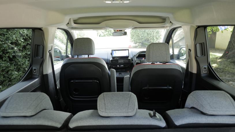 3450085 1.5 D 100 Plus XL 5dr [7 Seat]