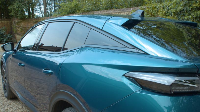 3450135 1.6 Plug-in Hybrid 225 GT Premium 5dr e-DSC7