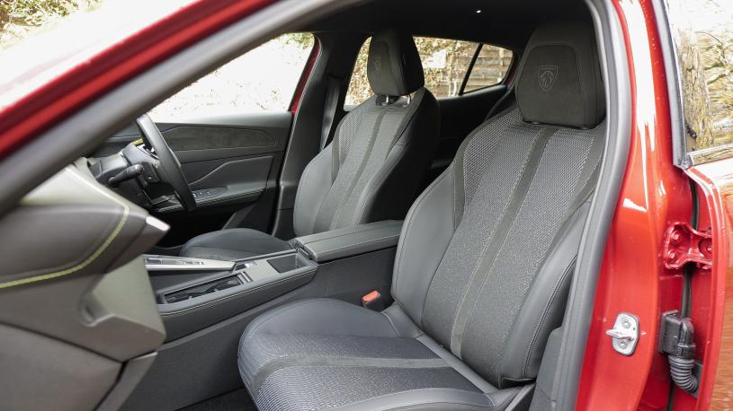 3450136 158kW GT Premium 58kWh 5dr Auto