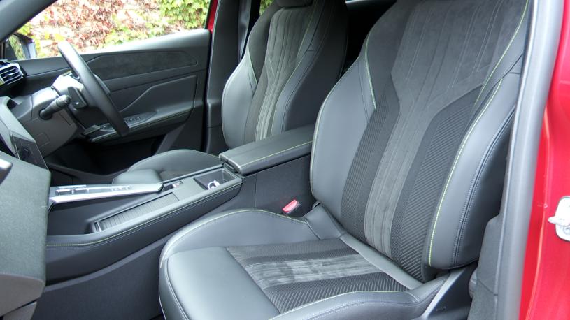 3453087 1.6 Plug-in Hybrid 195 GT 5dr e-DSC7