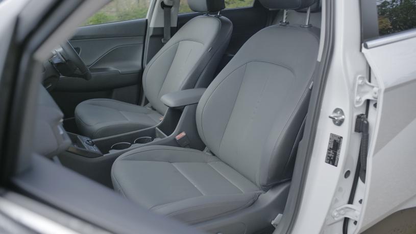 3452752 1.6T 150 Advance 5dr