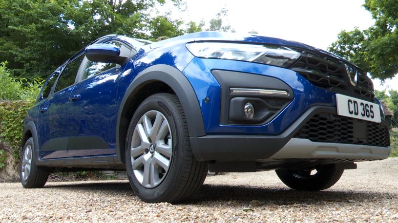 3459609 1.8 HEV Expression 5dr Auto