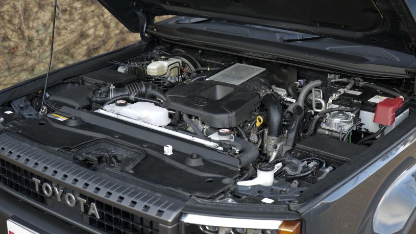 3460010 2.8 D-4D 205 Invincible 5dr Auto [7 Seat]