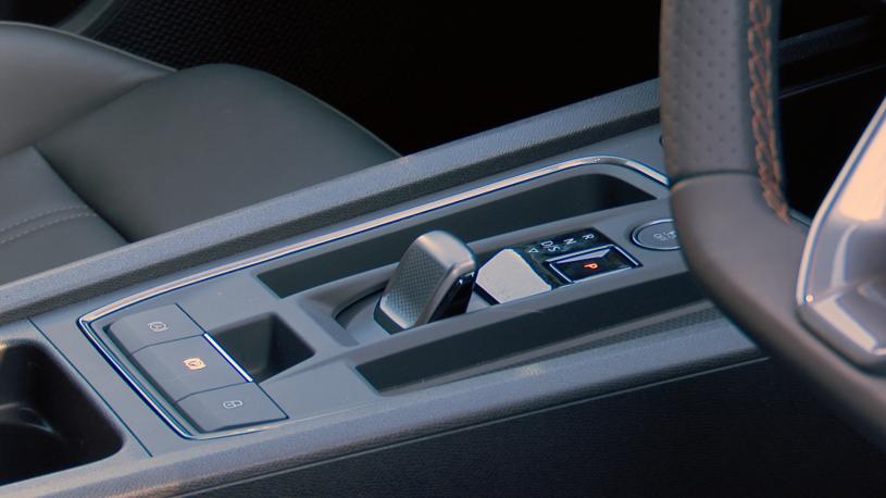 3459570 1.5 eHybrid 204 Tribe Edition 5dr DSG