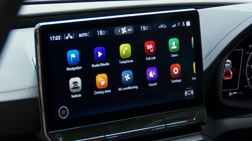 3459576 1.5 eHybrid 204 V2 5dr DSG [Leather Pack]