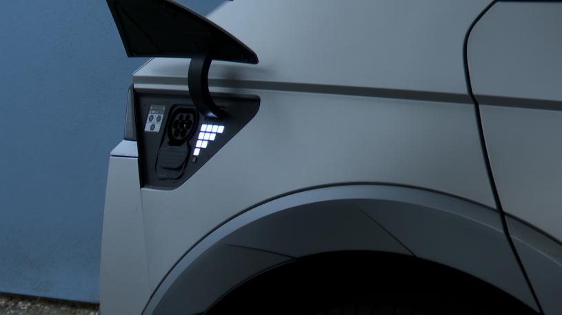 1887919 125kW SE Connect 58 kWh 5dr Auto