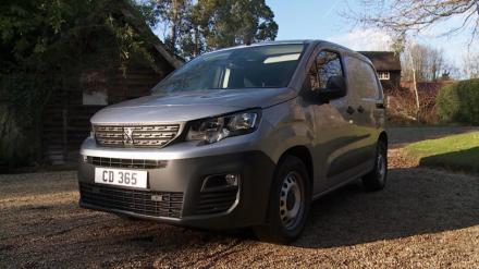 Peugeot E-partner Long 700 100kW 50kWh Professional Prem + Crew Van Auto