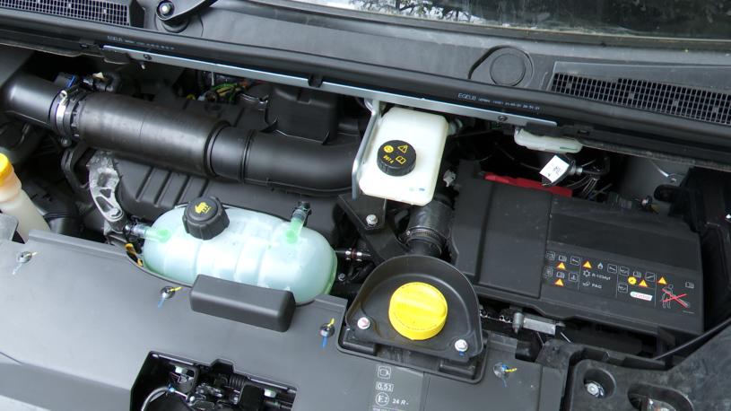 3438879 LL30 Blue dCi 150 Extra Van EDC