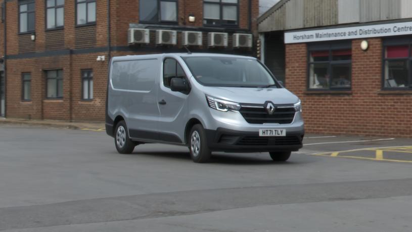 3438879 LL30 Blue dCi 150 Extra Van EDC