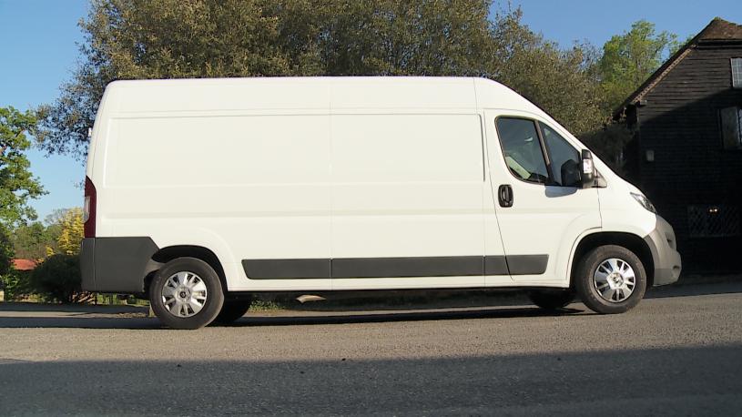 3432202 200kW 110kWh Chassis Cab Professional Auto