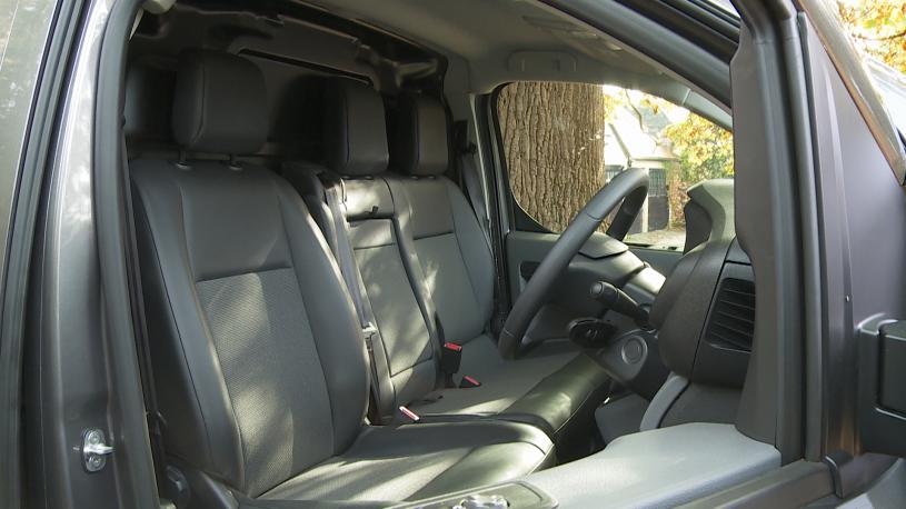 3429544 100kW 75kWh Asphalt Crew Van Auto