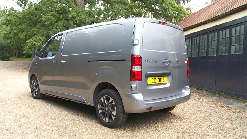 3429658 100kW 75kWh Pro H1 Double Cab Auto