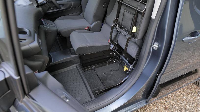 3442930 1.5 BlueHDi 100ps 850kg Crew Van Enterprise