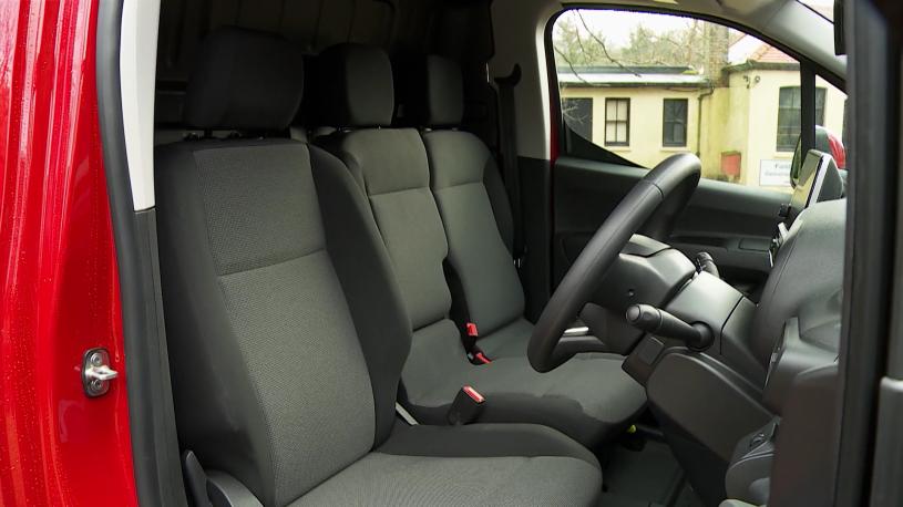 3400037 100kW 50kWh 700kg Crew Van Enterprise Auto