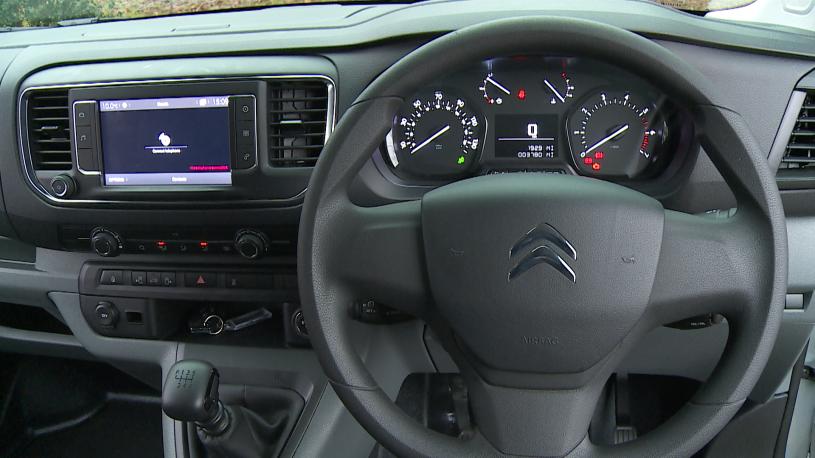 3430620 100kW 75kWh Crew Van Driver Auto