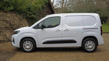 Vauxhall Combo M Cargo Diesel 1.5 Turbo D 130ps Pro H1 Van Auto