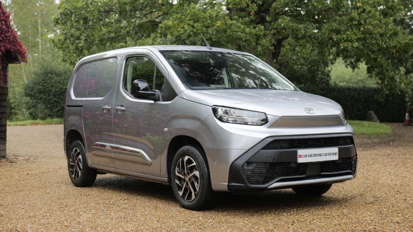 3447777 Sport Van 55kWh Auto