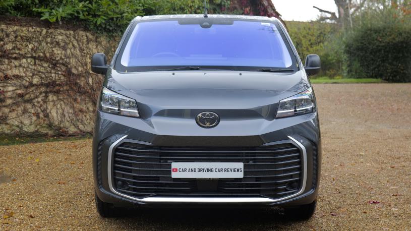 3447796 100kW Sport 75kWh Van Auto