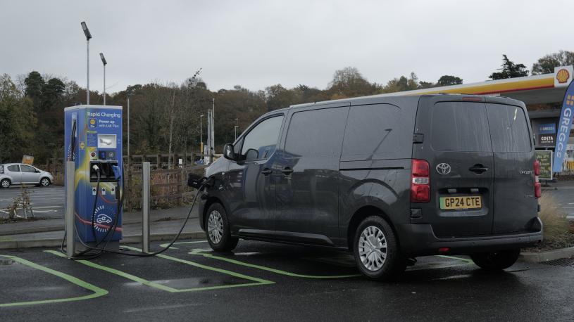 3449751 100kW Active 75kWh Platform Cab Auto