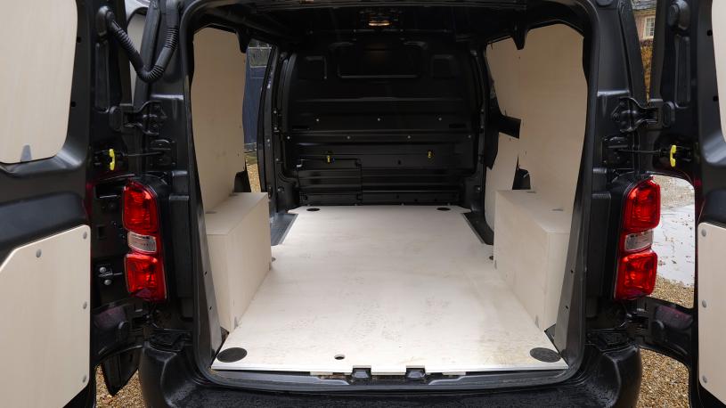 3449751 100kW Active 75kWh Platform Cab Auto