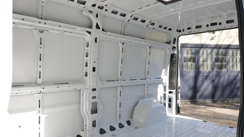 3454323 199kW Icon 110kWh H3 Van Auto