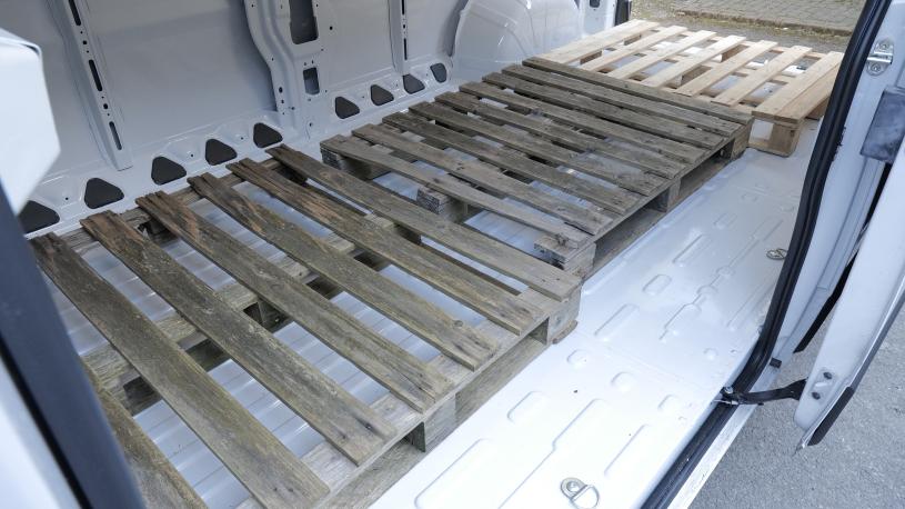 3454323 199kW Icon 110kWh H3 Van Auto