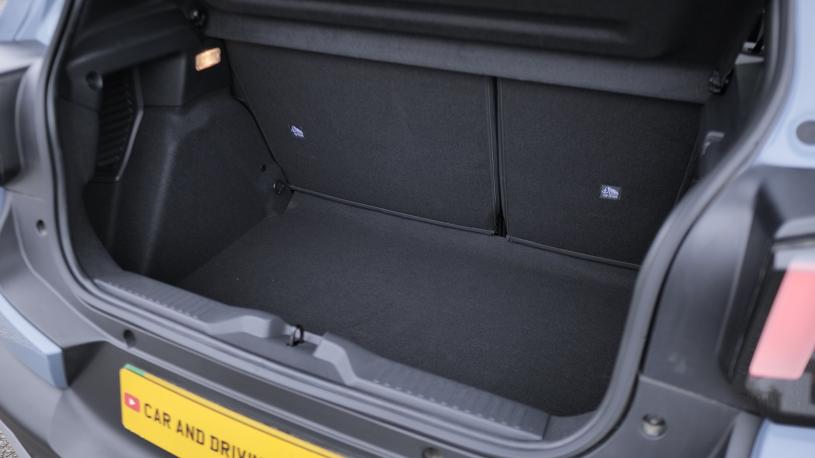 3450179 83kW 44kWh Standard Range Van Plus Auto